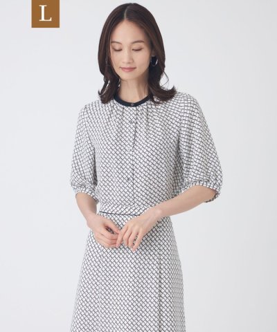【L】【ウォッシャブル】ツイストラティスプリントブラウス