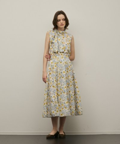 シアーフラワープリントジャガードフレアスカート