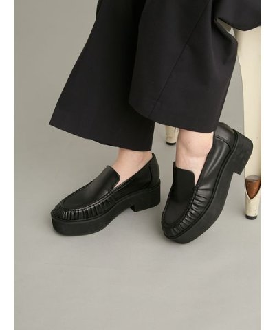モカシンローファー