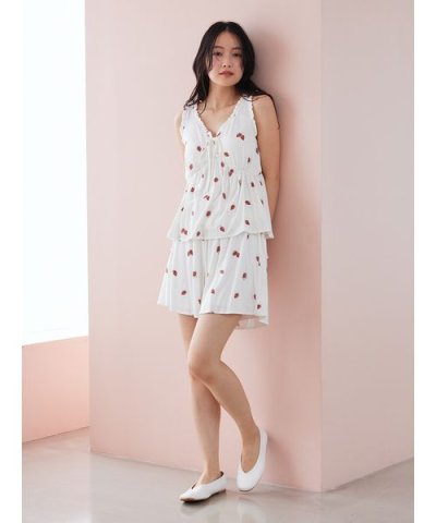 ストロベリー柄ショートパンツ