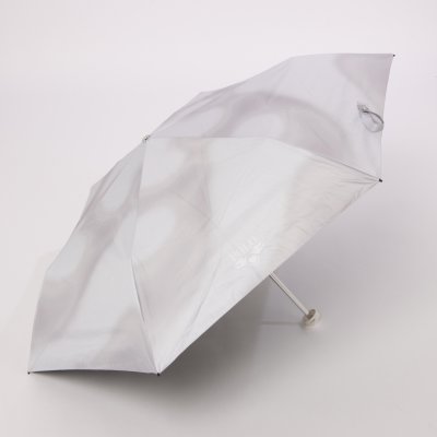 【遮光率100％】晴雨兼用折りたたみ日傘 タイダイ柄 ロゴ ワンポイント