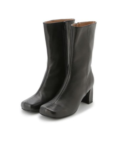 ボリュームトゥショートブーツ