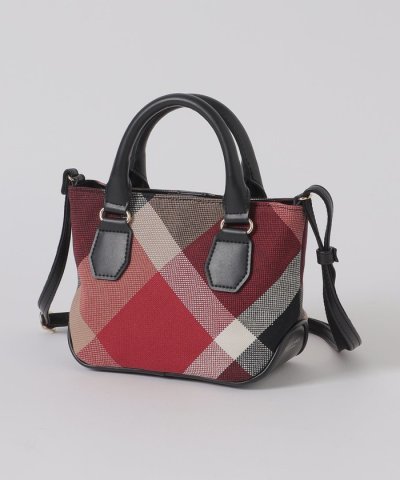 ブルーレーベル・クレストブリッジ BLUE LABEL CRESTBRIDGE
