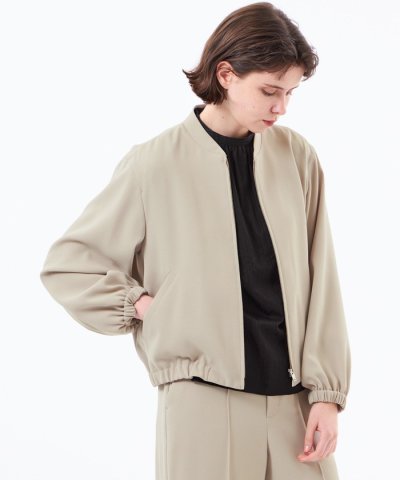 バックサテンフロントジップジャケット