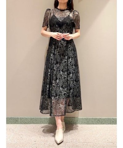 シャイニーレースドレス