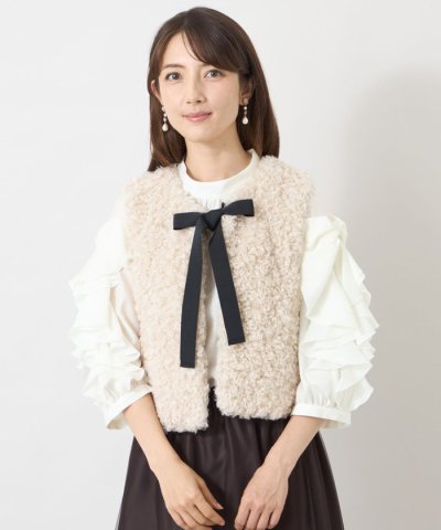 トゥー ビー シック TO BE CHIC エアリーカールファー ショートジレ