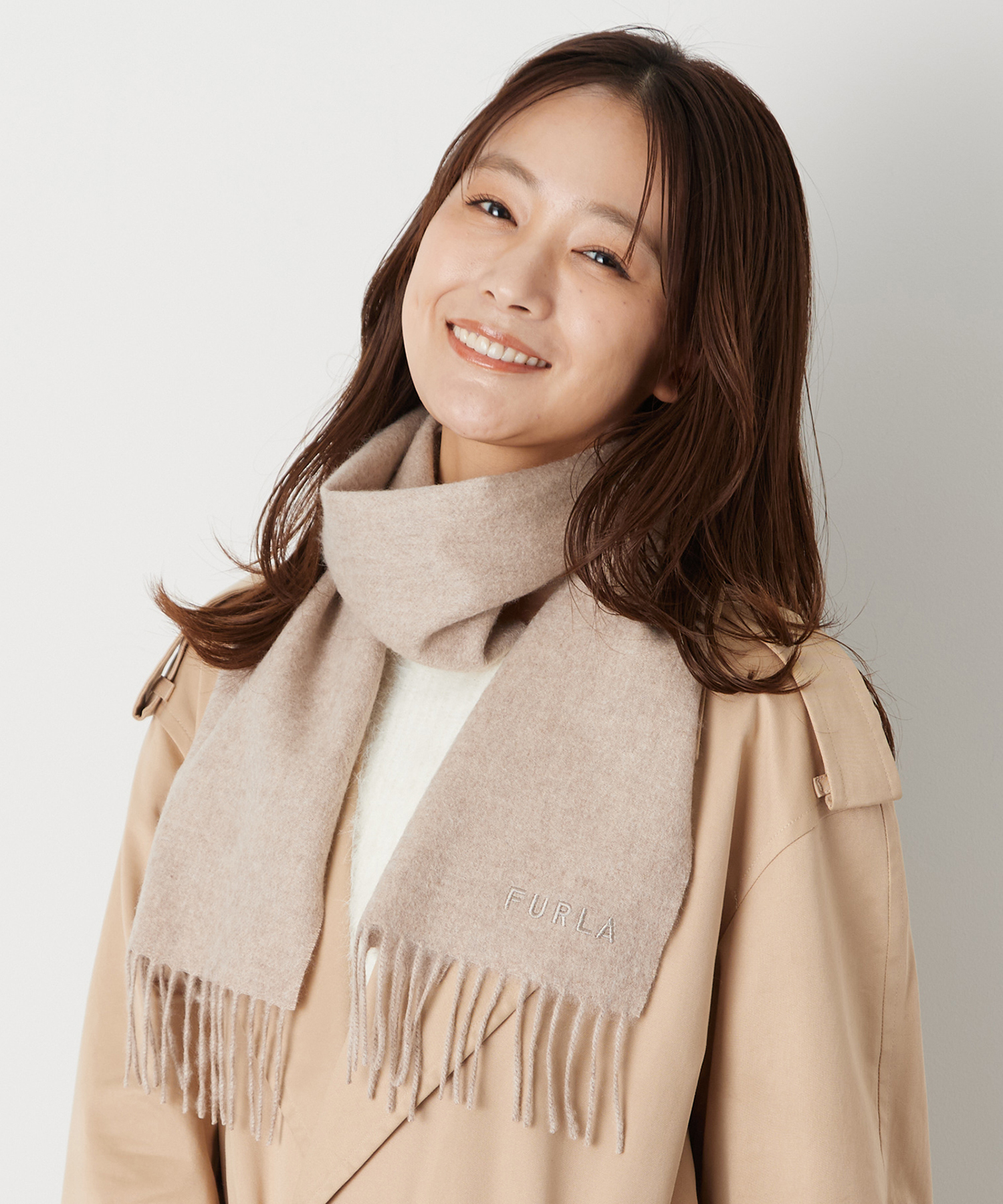 COMME des GARÇONS【美品】ウール100% ベージュマフラー 洗える】カシミヤ100％紡毛厚手マフラー 20×150cm 無地 ロゴ ユニセ